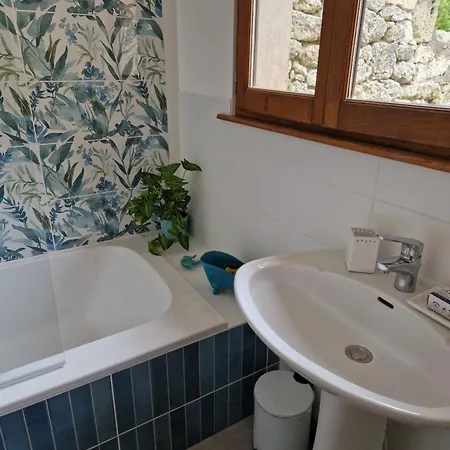 Hébergement de vacances Luxury For 2, Beautiful Views, Large Swimming Pool, No Children Issigeac